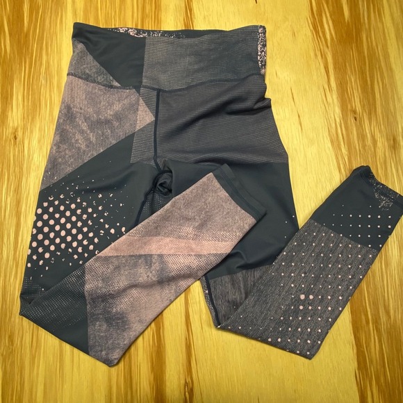 ZYIA Active Radical Light n Tight Leggings Hi-Rise Women's‎ Size M Pink Purple - Picture 2 of 9